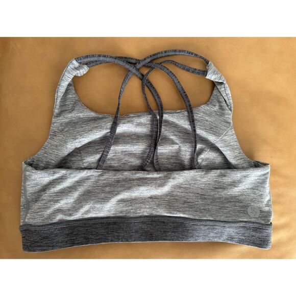 Torrid Active size 1 (14-16) Low Impact Wireless Strappy Back Active Sports Bra - Picture 2 of 4